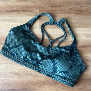 Camo Lululemon sports bra!!